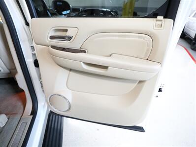 2013 Cadillac Escalade EXT Premium   - Photo 21 - Addison, IL 60101