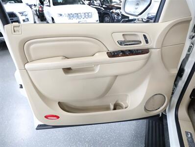 2013 Cadillac Escalade EXT Premium   - Photo 29 - Addison, IL 60101