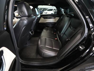 2015 Cadillac XTS Platinum AWD - Photo 27 - Addison, IL 60101