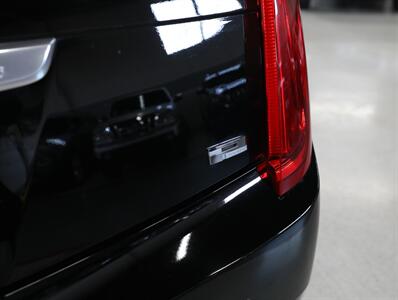 2015 Cadillac XTS Platinum AWD - Photo 12 - Addison, IL 60101