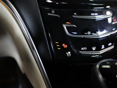 2015 Cadillac XTS Platinum AWD - Photo 39 - Addison, IL 60101