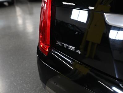 2015 Cadillac XTS Platinum AWD - Photo 11 - Addison, IL 60101