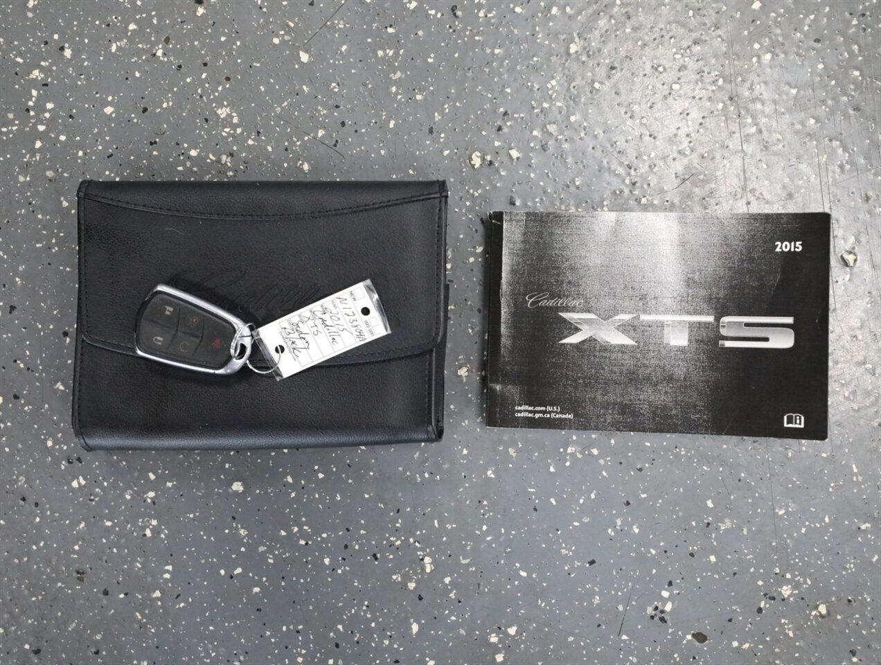 2015 Cadillac XTS Platinum AWD - Photo 54 - Addison, IL 60101