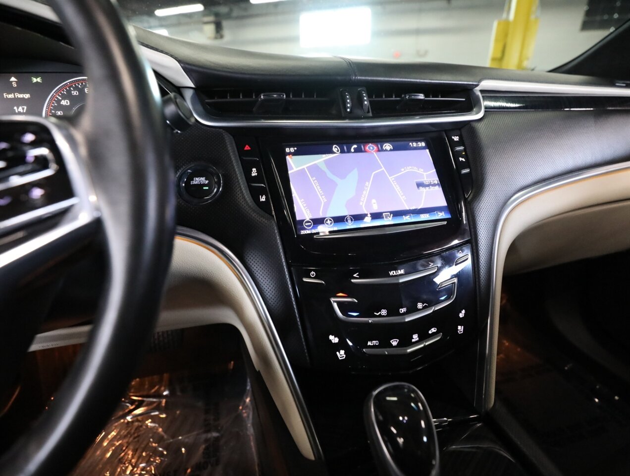 2015 Cadillac XTS Platinum AWD - Photo 38 - Addison, IL 60101