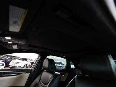 2015 Cadillac XTS Platinum AWD - Photo 36 - Addison, IL 60101