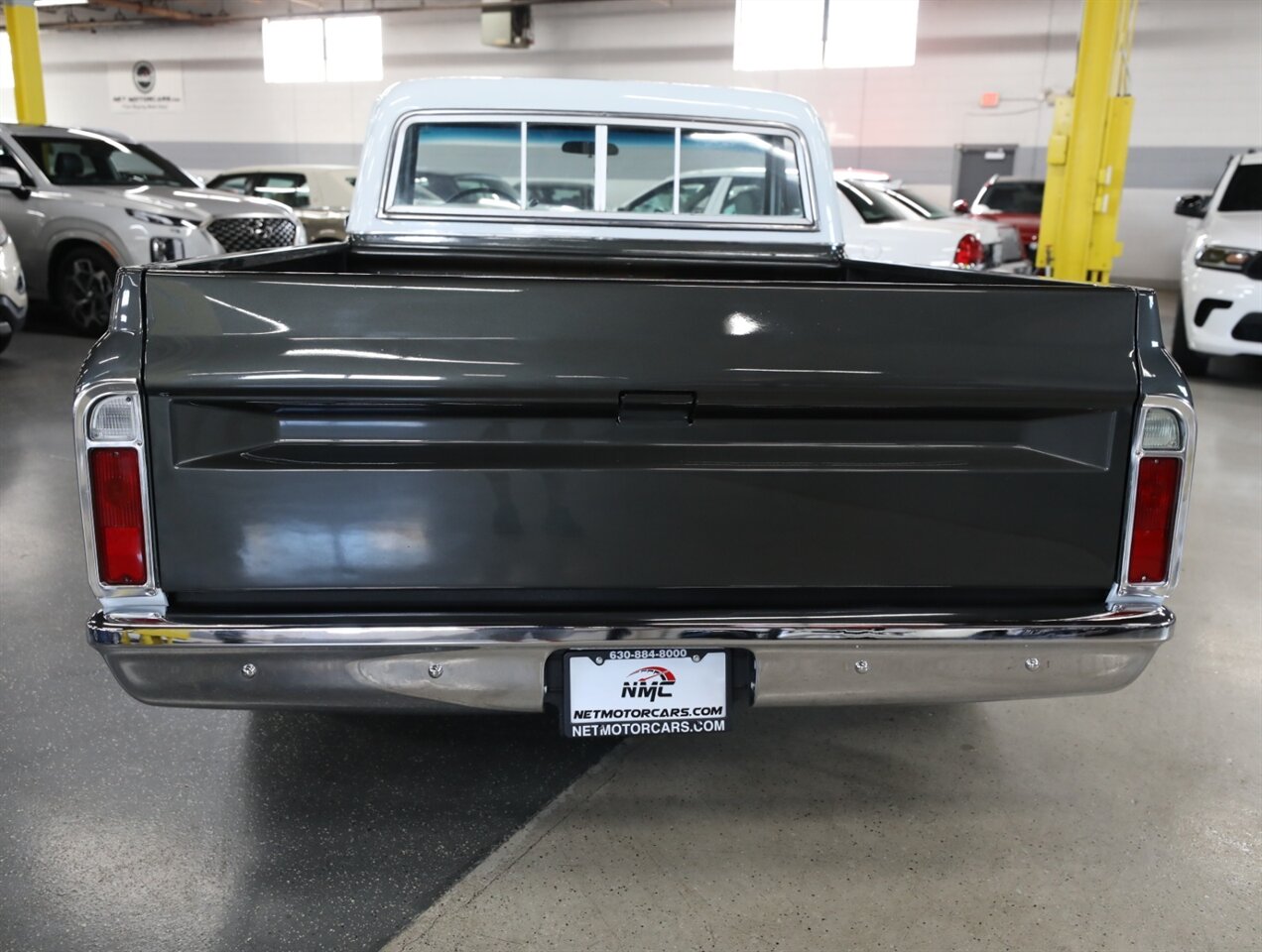 1972 Chevrolet C-10 Pickup - Photo 19 - Addison, IL 60101