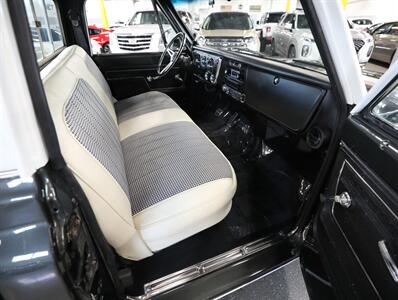 1972 Chevrolet C-10 Pickup - Photo 38 - Addison, IL 60101