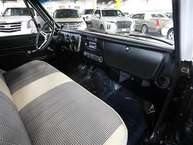 1972 Chevrolet C-10 Pickup - Photo 37 - Addison, IL 60101