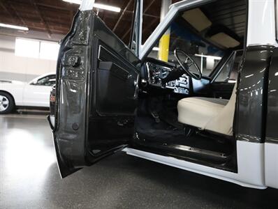 1972 Chevrolet C-10 Pickup - Photo 41 - Addison, IL 60101