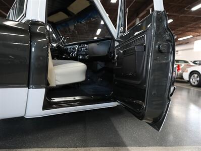 1972 Chevrolet C-10 Pickup - Photo 35 - Addison, IL 60101