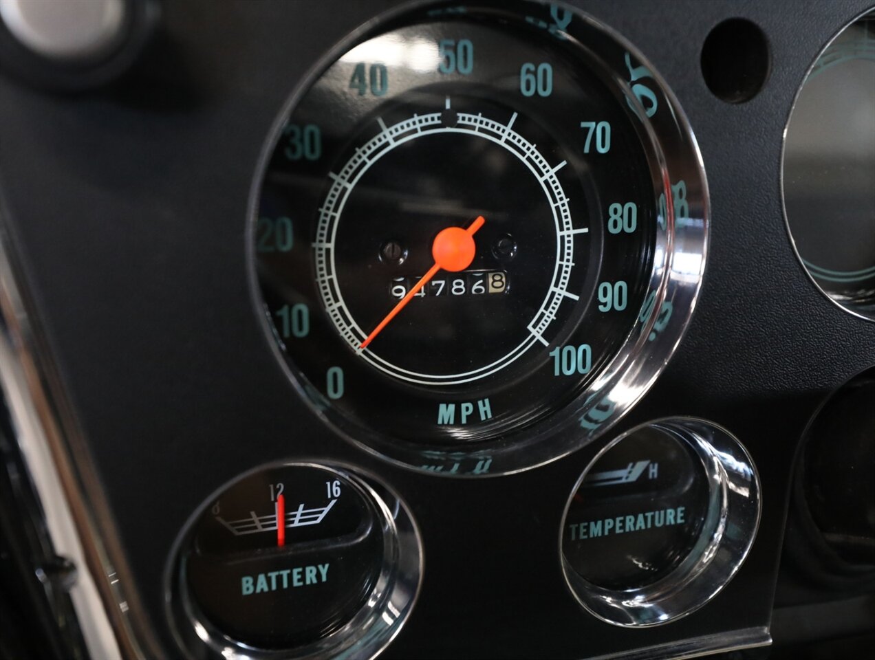 1972 Chevrolet C-10 Pickup - Photo 55 - Addison, IL 60101
