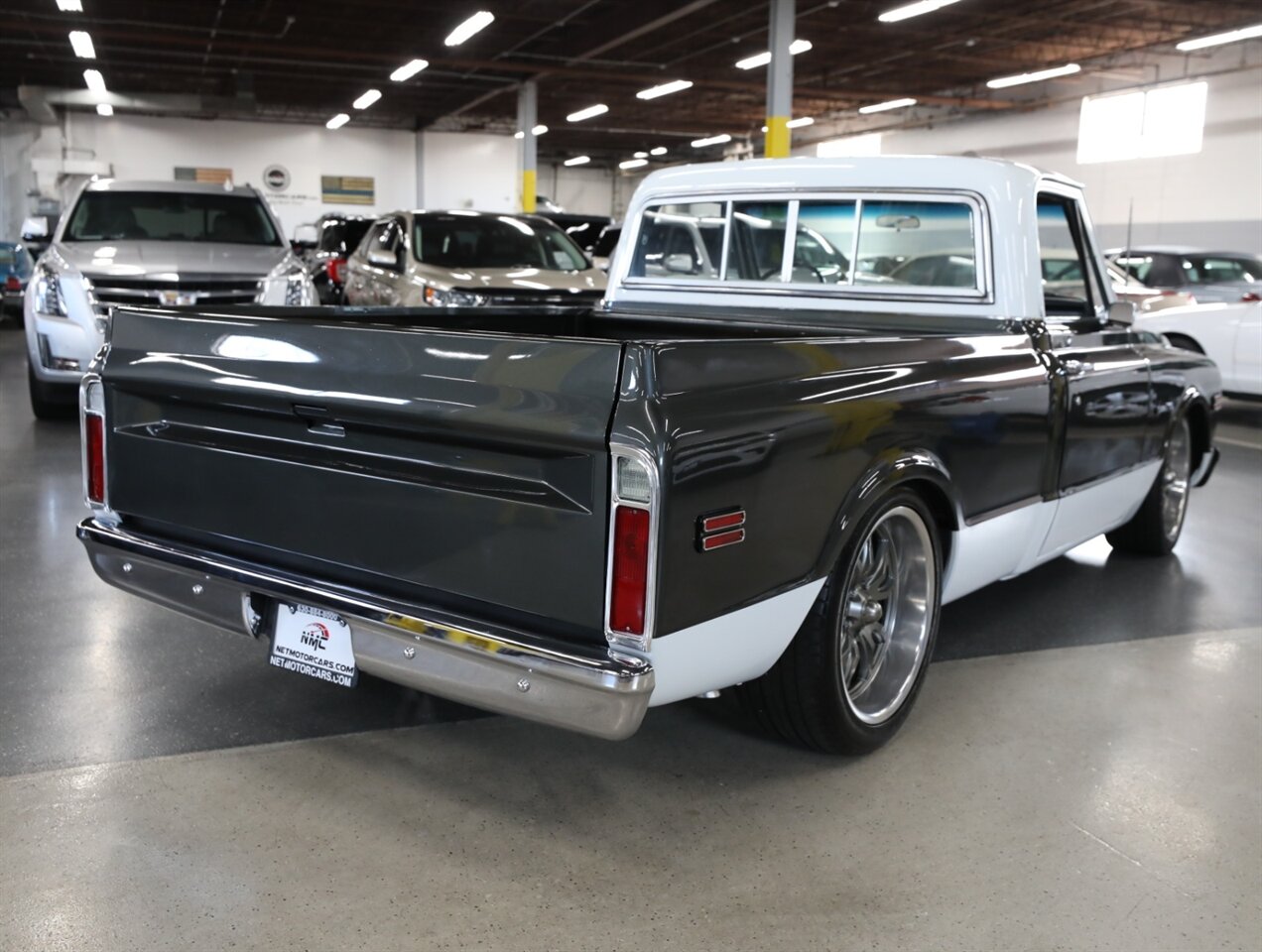 1972 Chevrolet C-10 Pickup - Photo 16 - Addison, IL 60101
