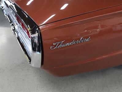 1966 Ford Thunderbird Convertible   - Photo 16 - Addison, IL 60101