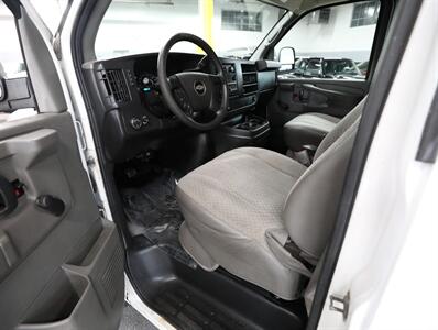 2012 Chevrolet Express 2500 Cargo Van   - Photo 25 - Addison, IL 60101