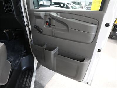 2012 Chevrolet Express 2500 Cargo Van   - Photo 15 - Addison, IL 60101