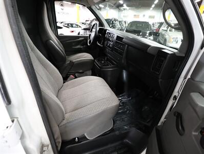 2012 Chevrolet Express 2500 Cargo Van   - Photo 16 - Addison, IL 60101