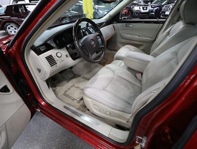 2011 Cadillac DTS Luxury Collection   - Photo 30 - Addison, IL 60101