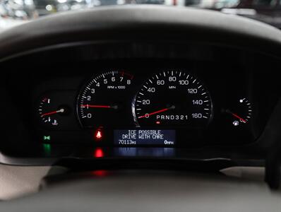 2011 Cadillac DTS Luxury Collection   - Photo 38 - Addison, IL 60101