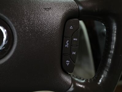 2011 Cadillac DTS Luxury Collection   - Photo 35 - Addison, IL 60101