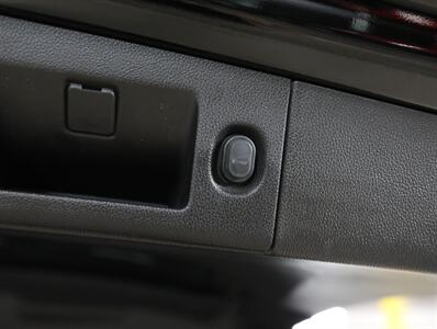 2020 Chevrolet Tahoe LT 4WD   - Photo 25 - Addison, IL 60101