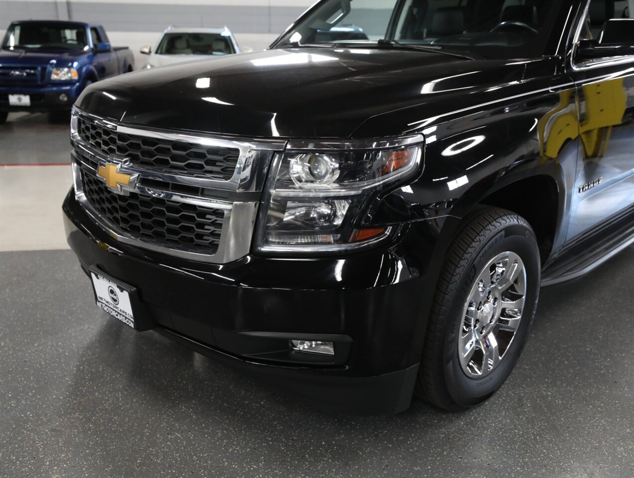 2020 Chevrolet Tahoe LT 4WD - Photo 3 - Addison, IL 60101