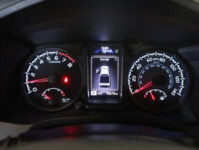 2023 Toyota Tacoma Double Cab SR V6 4X4   - Photo 39 - Addison, IL 60101