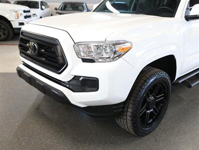 2023 Toyota Tacoma Double Cab SR V6 4X4   - Photo 3 - Addison, IL 60101