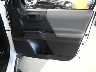 2023 Toyota Tacoma Double Cab SR V6 4X4   - Photo 20 - Addison, IL 60101