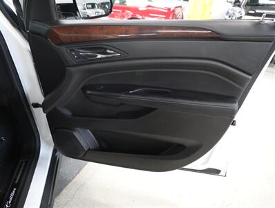 2016 Cadillac SRX Luxury Collection AWD   - Photo 16 - Addison, IL 60101