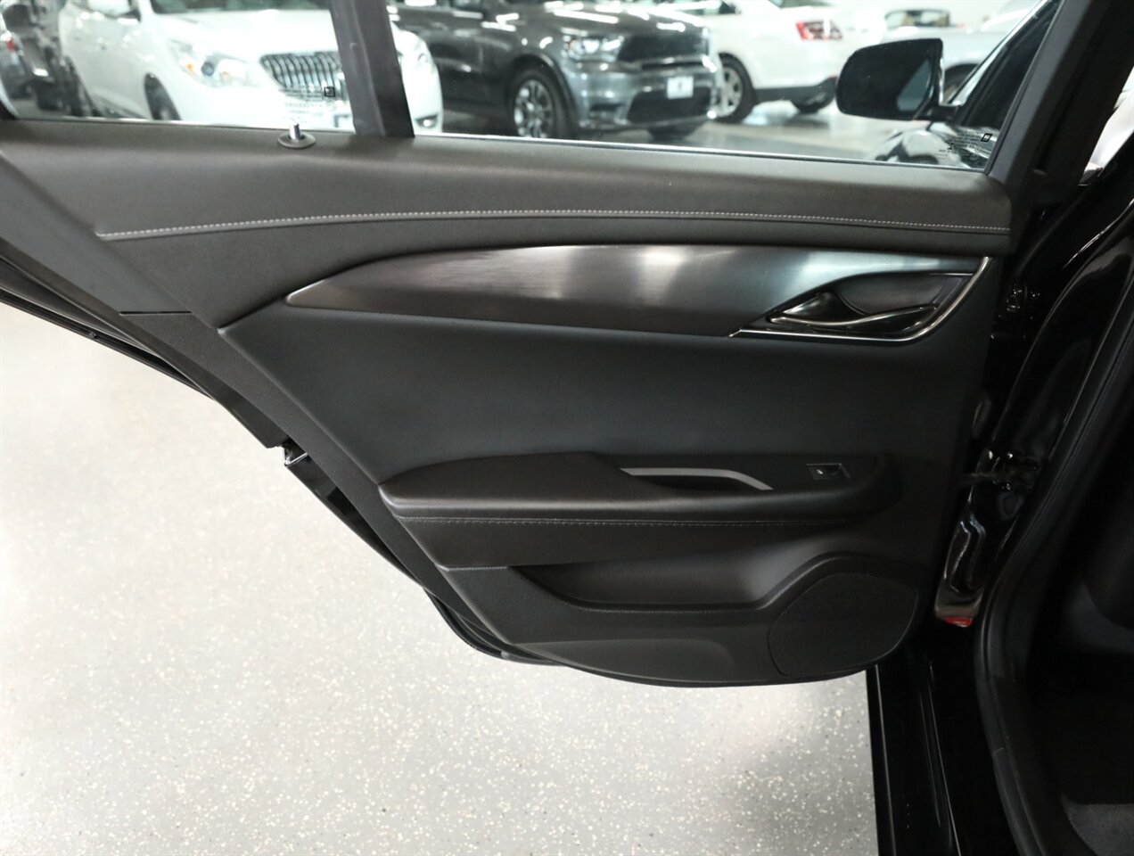 2018 Cadillac ATS 2.0T - Photo 25 - Addison, IL 60101