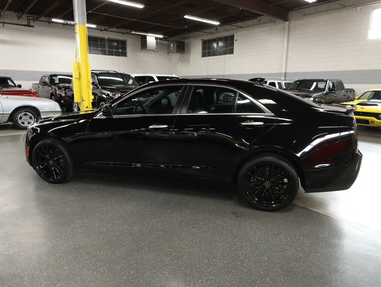2018 Cadillac ATS 2.0T - Photo 17 - Addison, IL 60101
