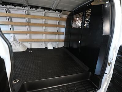 2022 Chevrolet Express 2500 Cargo Van   - Photo 20 - Addison, IL 60101