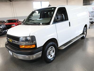 2022 Chevrolet Express 2500 Cargo Van   - Photo 4 - Addison, IL 60101