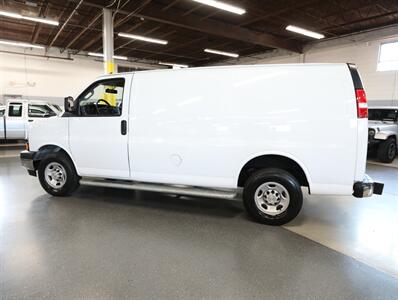 2022 Chevrolet Express 2500 Cargo Van   - Photo 14 - Addison, IL 60101