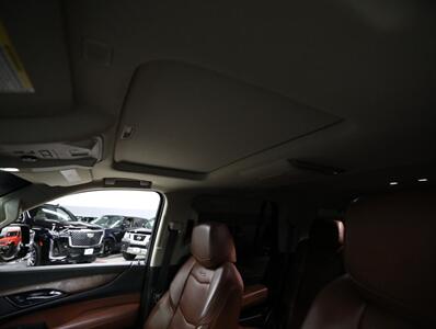 2019 Cadillac Escalade Luxury 4WD   - Photo 35 - Addison, IL 60101