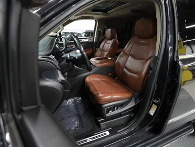 2019 Cadillac Escalade Luxury 4WD   - Photo 33 - Addison, IL 60101