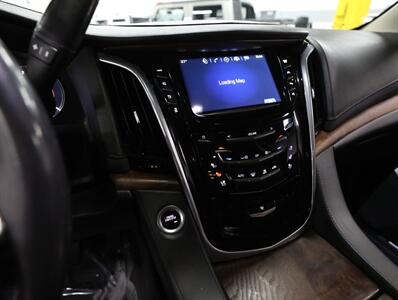 2019 Cadillac Escalade Luxury 4WD   - Photo 36 - Addison, IL 60101