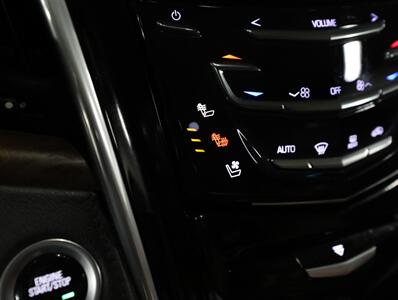 2019 Cadillac Escalade Luxury 4WD   - Photo 38 - Addison, IL 60101