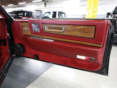 1985 Cadillac Eldorado Biarritz   - Photo 23 - Addison, IL 60101