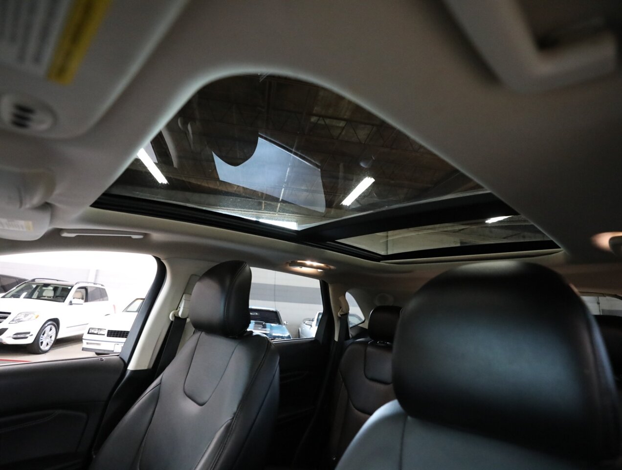 2018 Ford Edge Titanium - Photo 31 - Addison, IL 60101
