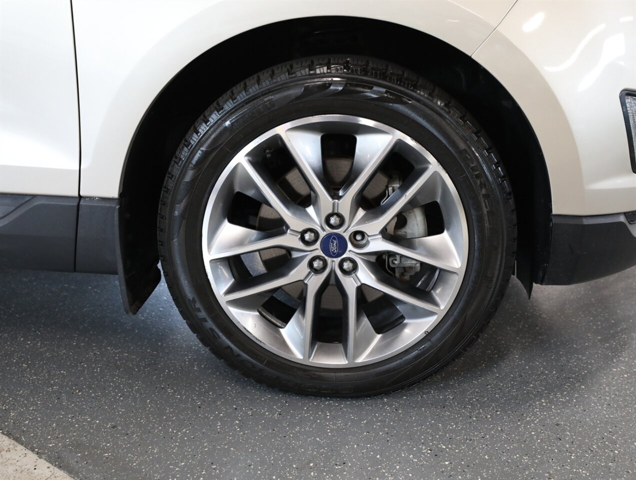 2018 Ford Edge Titanium - Photo 46 - Addison, IL 60101