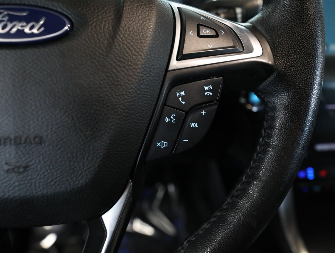 2018 Ford Edge Titanium - Photo 39 - Addison, IL 60101