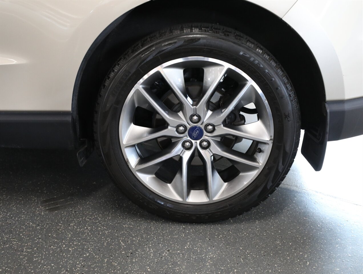 2018 Ford Edge Titanium - Photo 44 - Addison, IL 60101