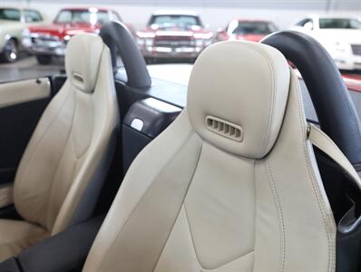 2005 Mercedes-Benz SLK 350   - Photo 25 - Addison, IL 60101