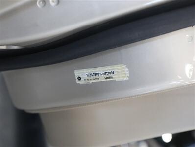 2013 Chrysler 200 Touring Convertible   - Photo 30 - Addison, IL 60101