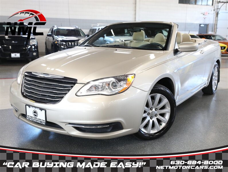 2013 Chrysler 200 Touring Convertible  
