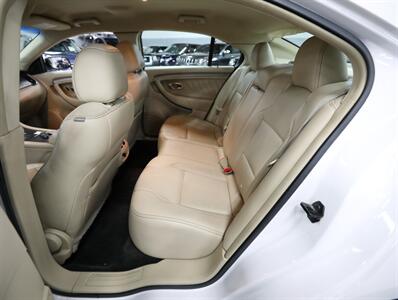 2015 Ford Taurus SEL   - Photo 24 - Addison, IL 60101