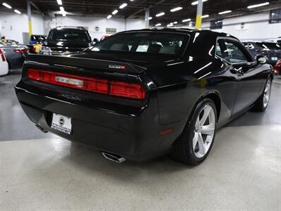2009 Dodge Challenger SRT8   - Photo 12 - Addison, IL 60101