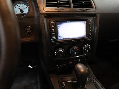 2009 Dodge Challenger SRT8   - Photo 34 - Addison, IL 60101