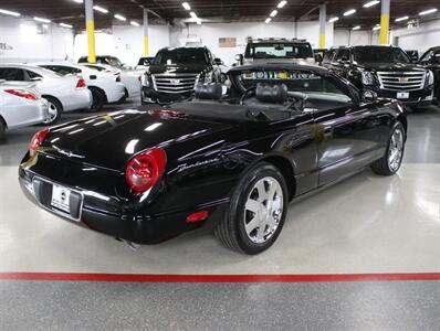 2002 Ford Thunderbird Deluxe   - Photo 12 - Addison, IL 60101